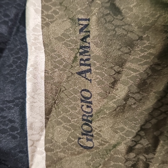 Giorgio Armani Vintage 100% Silk Scarf - Picture 8 of 10